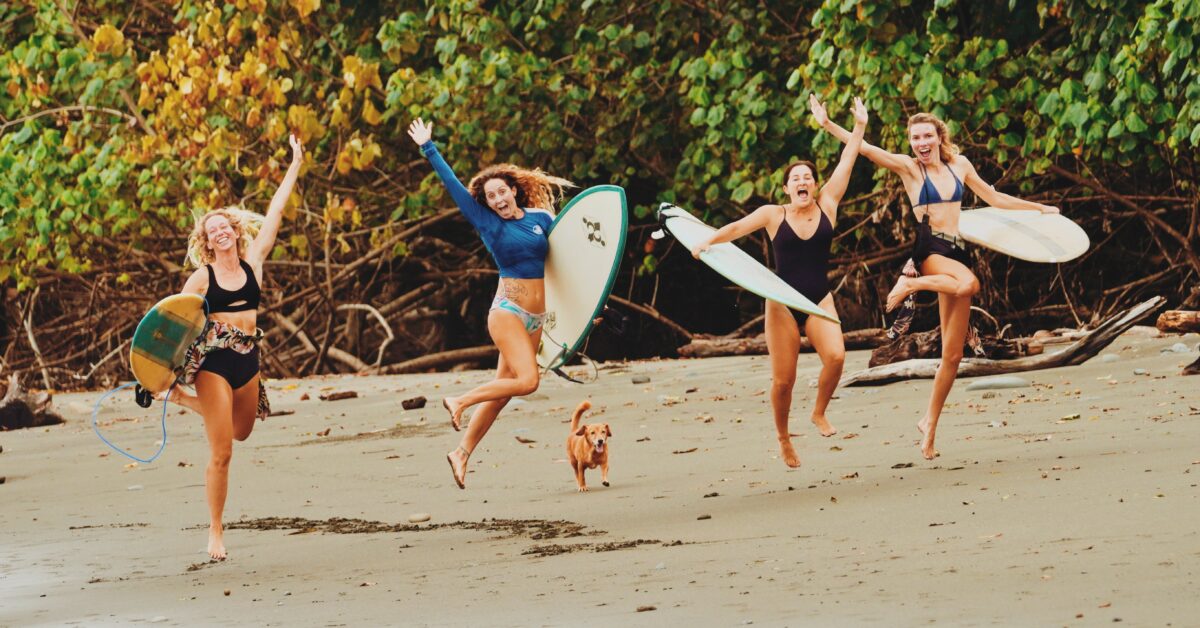 Surf With Amigas Costa Rica 