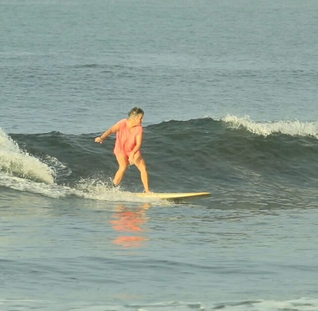 amiga tracey surfing at surf with amigas retreat in nicaragua