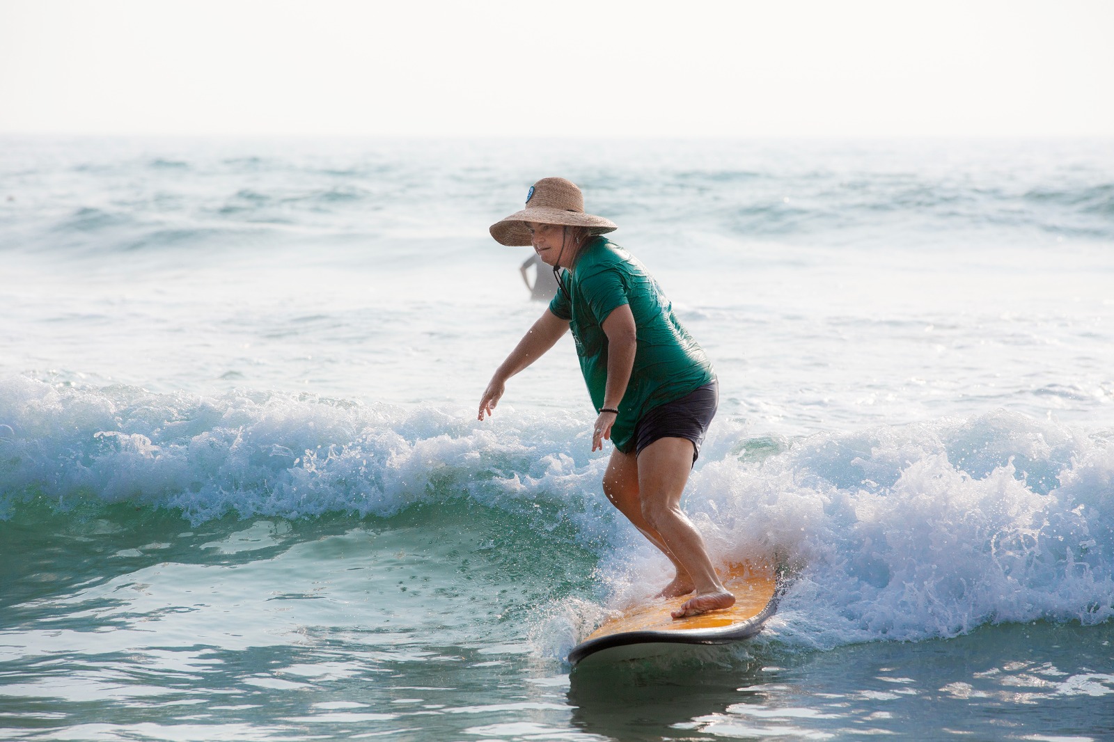 Former Surf with Amigas amiga Tracey 