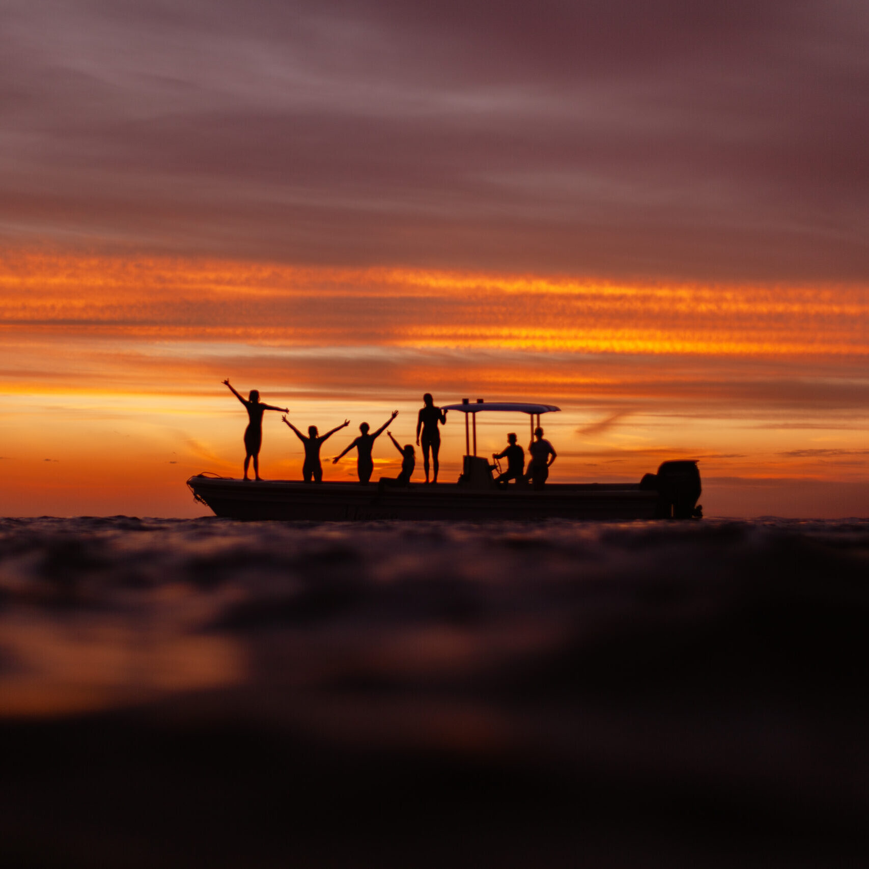 surf with amigas retreat rote